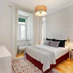 Apartment Whome Luxury In Prime Location W/ Ac, Lift & Private Patio Lissabon