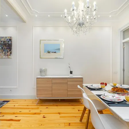 Whome Luxury In Prime Location W/ Ac, Lift & Private Patio Lisbon