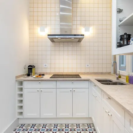 Whome Luxury In Prime Location W/ Ac, Lift & Private Patio * Lisbon