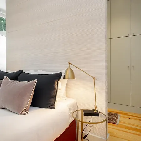 Apartment Whome Luxury In Prime Location W/ Ac, Lift & Private Patio