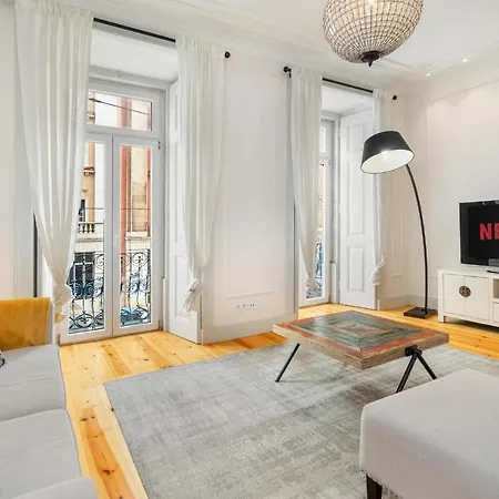 Whome Luxury In Prime Location W/ Ac, Lift & Private Patio Apartament Lizbona