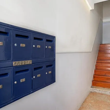 Apartament Whome Luxury In Prime Location W/ Ac, Lift & Private Patio Lizbona