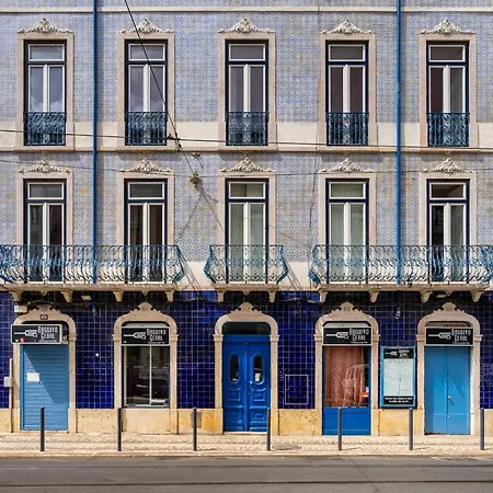 Whome Luxury In Prime Location W/ Ac, Lift & Private Patio *